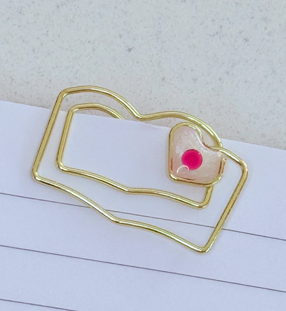 Page Huggie - Heart Bookmark