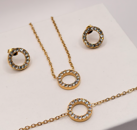Real flower bridal jewellery set: necklace, earrings and bracelet
